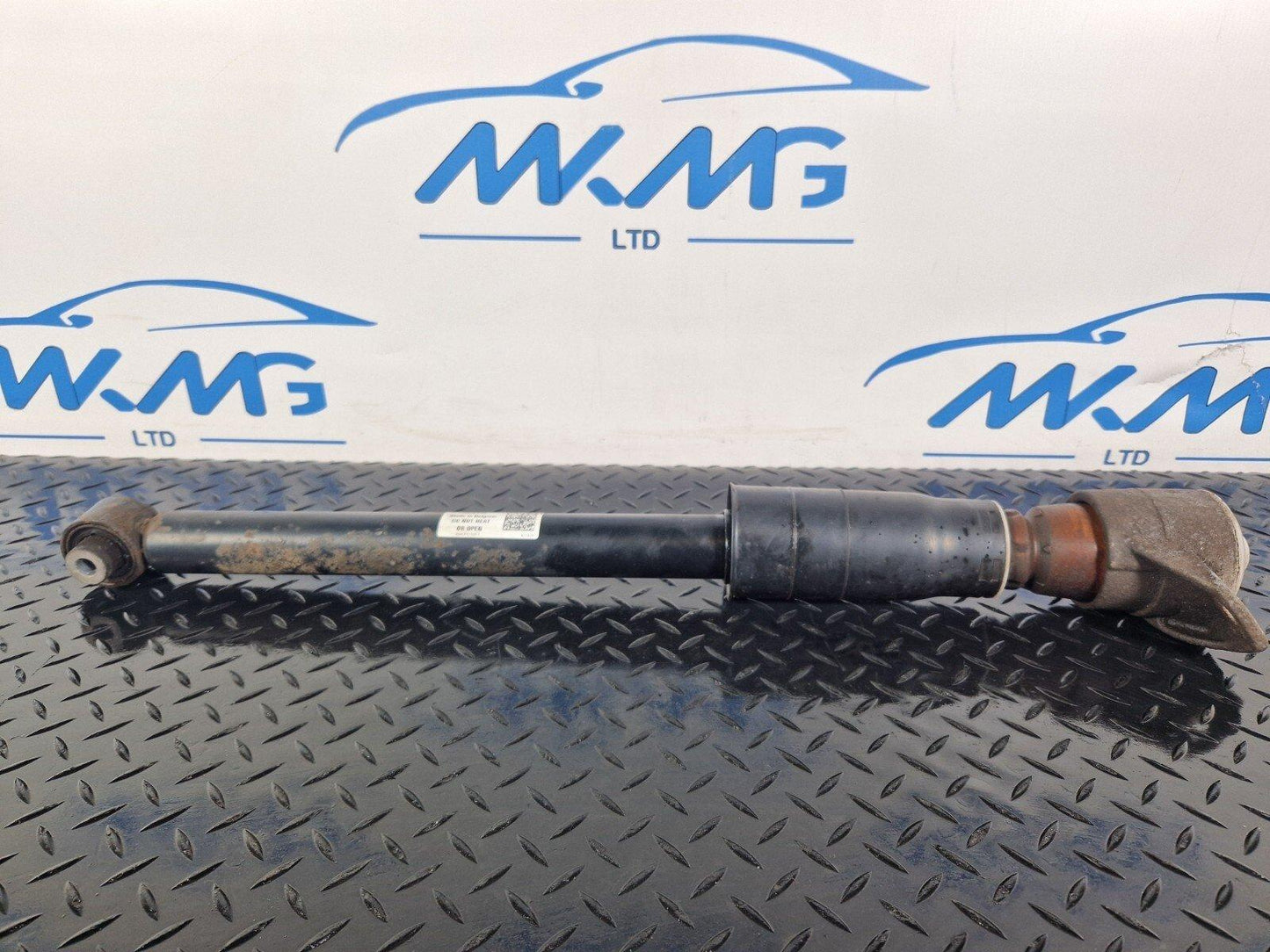 16-19 AUDI A4 B9 REAR LEFT OR RIGHT COMPLETE SHOCK ABSORBER 8W0513028N 8W0035P