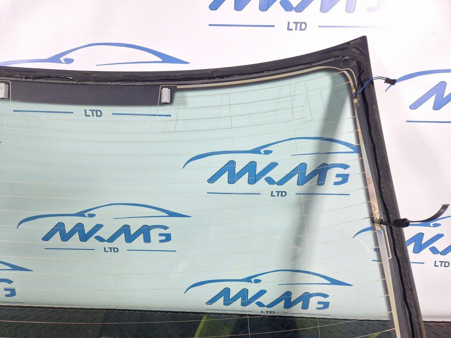 16-19 AUDI A4 B9 REAR WINDSHIELD WINDSCREEN WINDOW GLASS 8W5845501