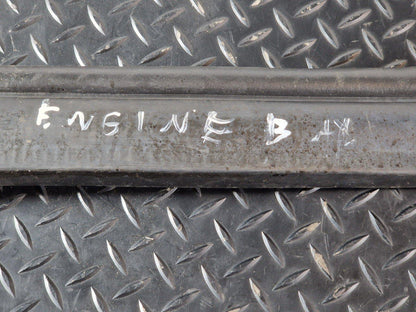 11-19 MERCEDES BENZ ML GLE W166 OEM ENGINE RUBBER SEAL A1668870098