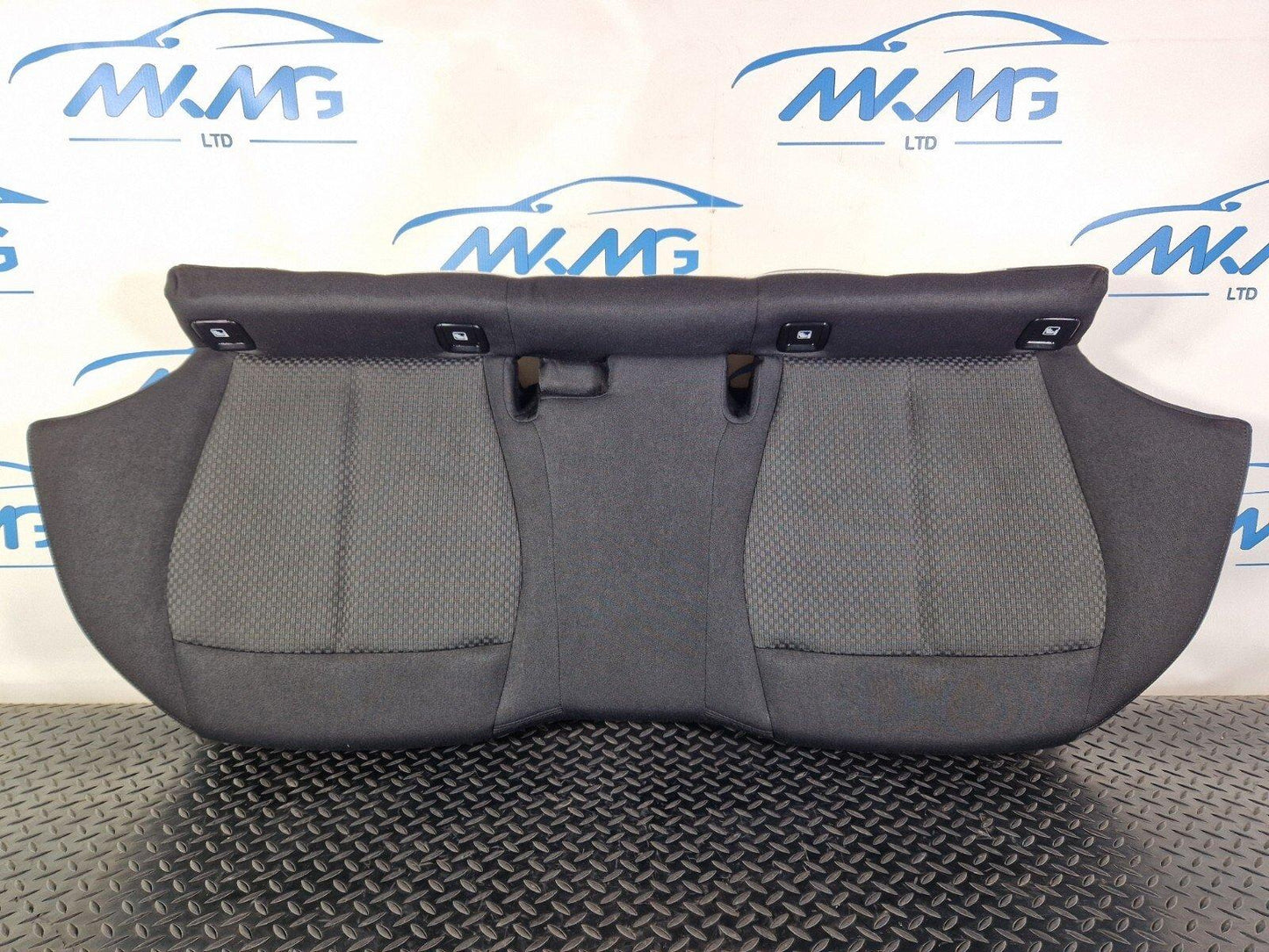 20-24 BMW 1 SERIES F40 GENUINE REAR SEAT LOWER BENCH BASE 7457929