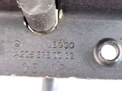 MERCEDES W205 GENUINE FRONT LOCKING STRIKER SUPPORT BRACKET A2058980032