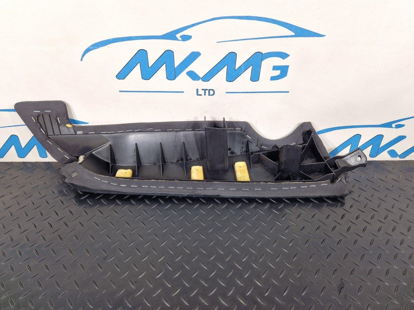 10-18 AUDI A7 4G S-LINE GENUINE REAR SEAT BACK BOLSTERS 4G085703A
