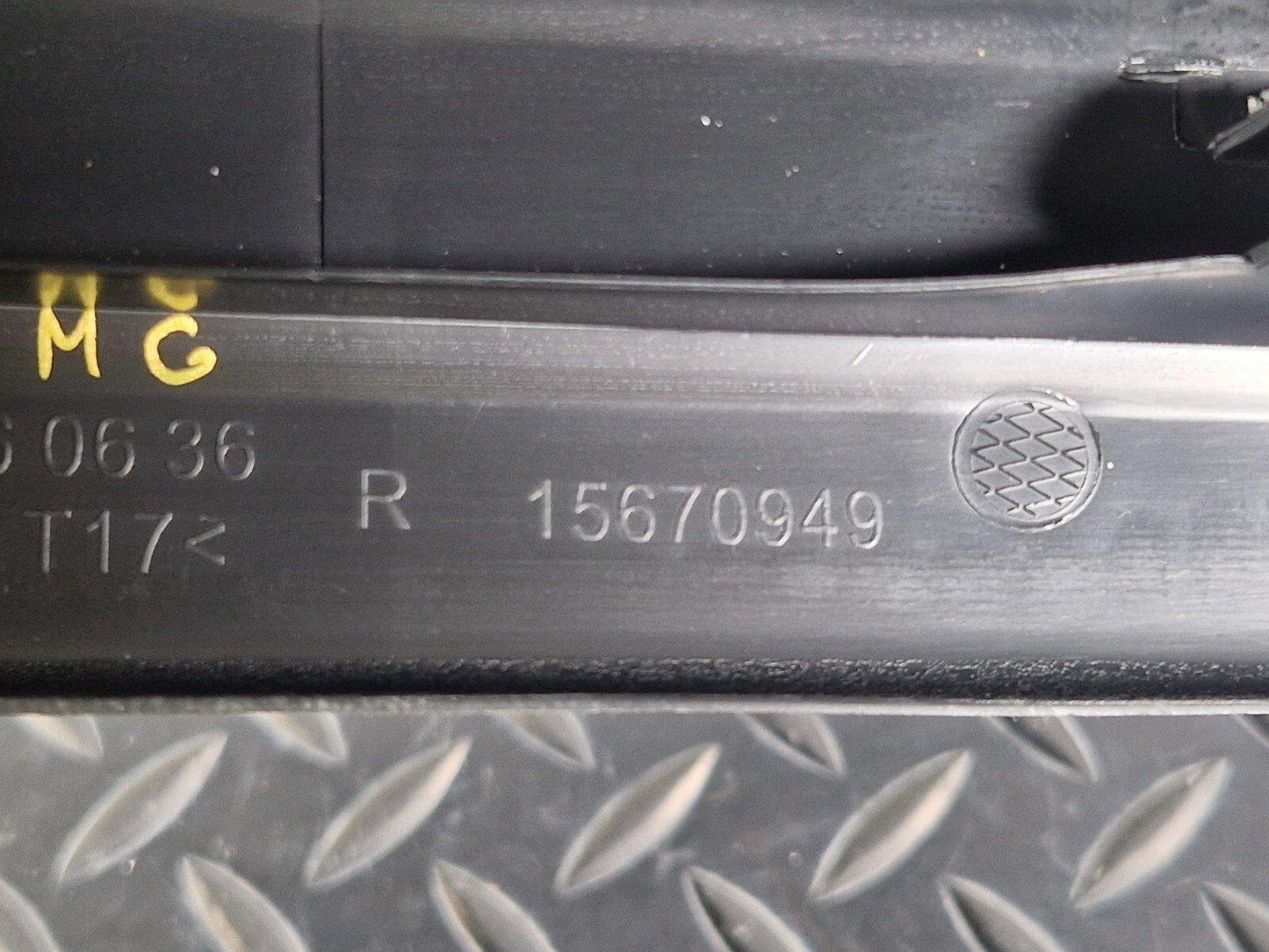 14-21 MERCEDES C200 W205 RIGHT DRIVER SIDE INNER SILL TRIM COVER A2056860636