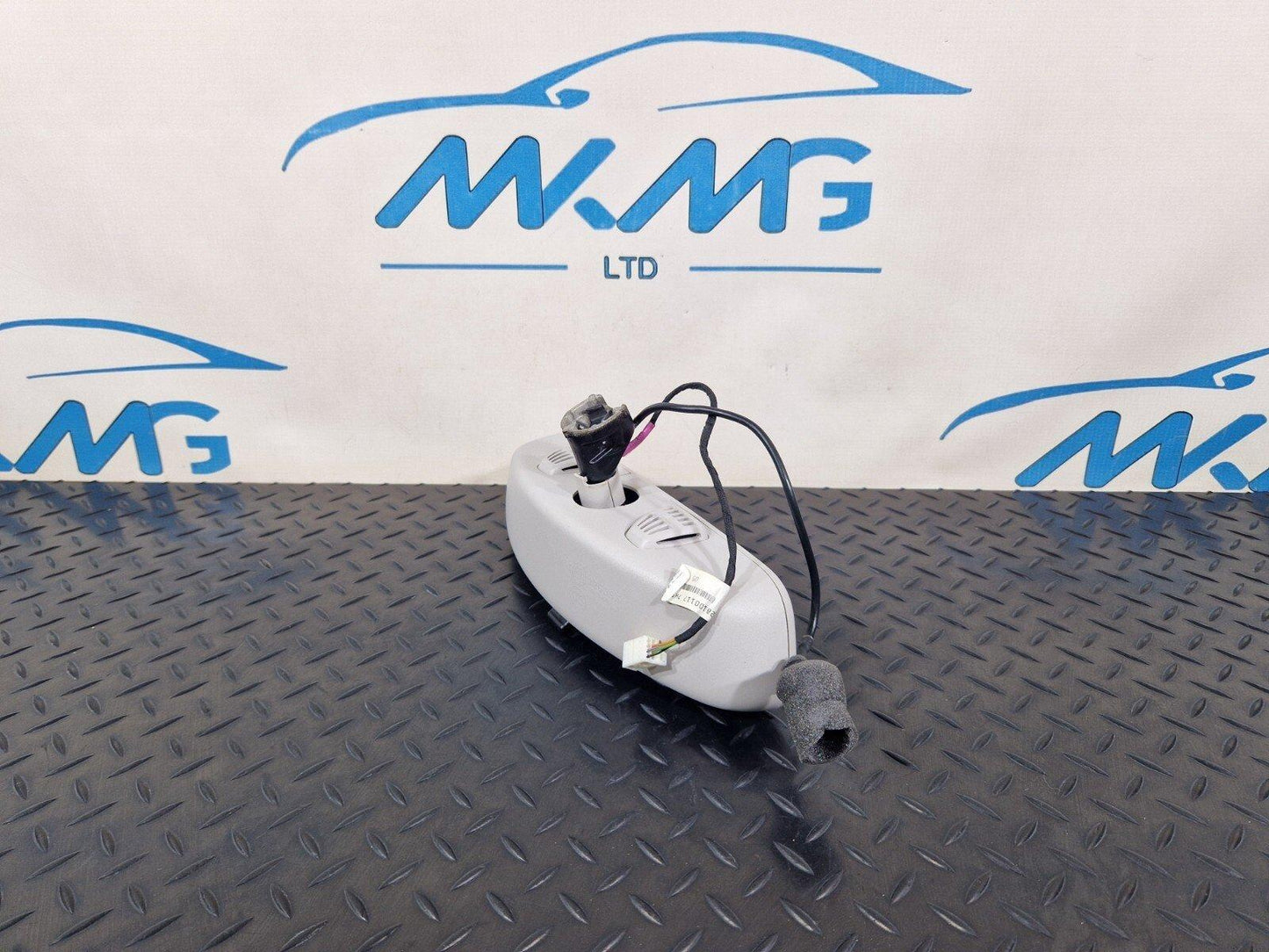14-21 MERCEDES BENZ C200 W205 OEM AUTO DIM REAR VIEW MIRROR A2228100217
