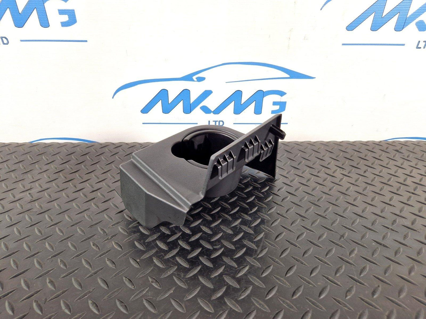 14-19 LAND ROVER L550 GENUINE O/S/R RIGHT SIDE REAR CUP HOLDER FK72674A36AB