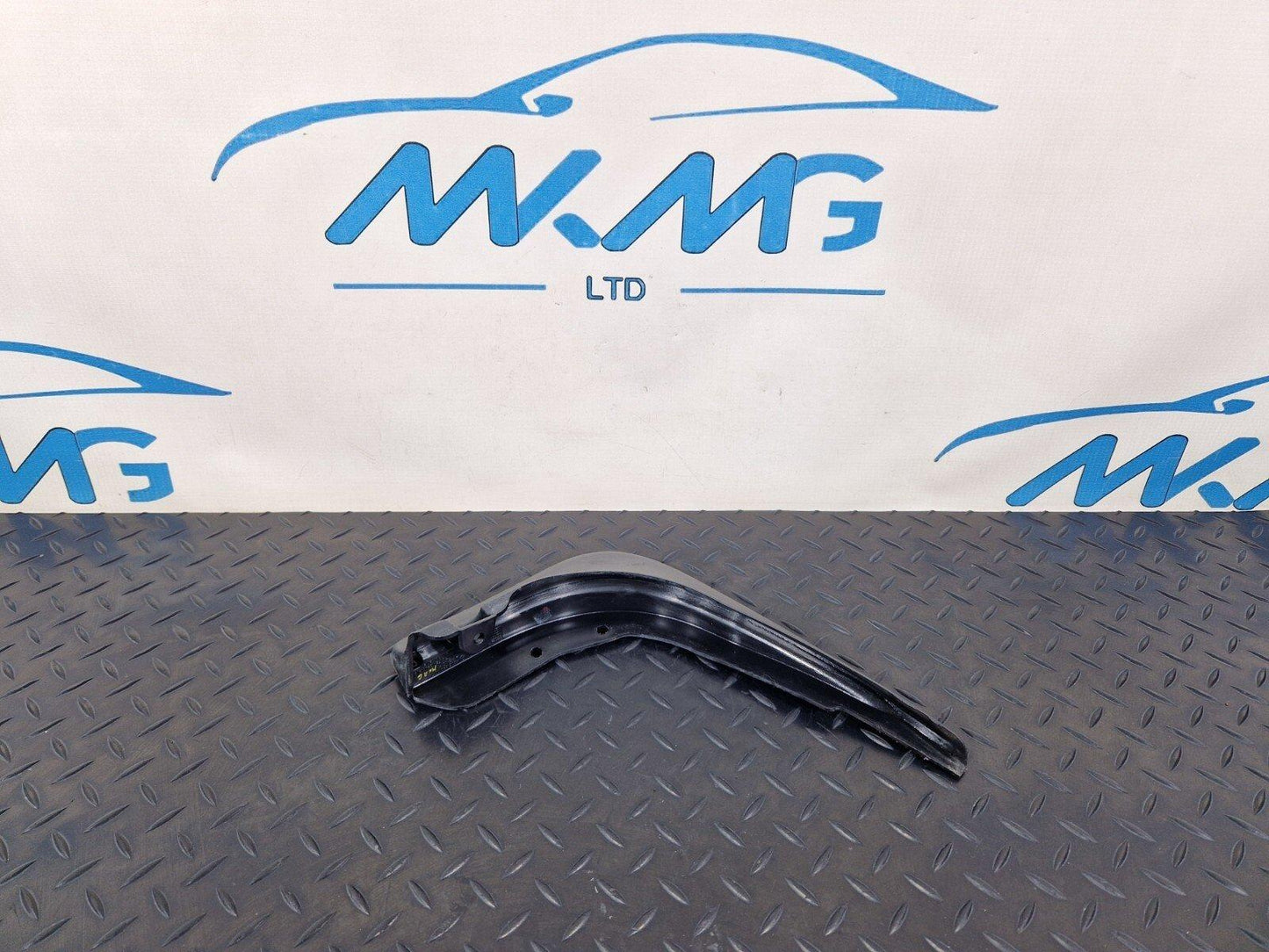 14-21 MERCEDES BENZ C200 W205 FRONT MUD FLAP SPLASH GUARD A2058900078