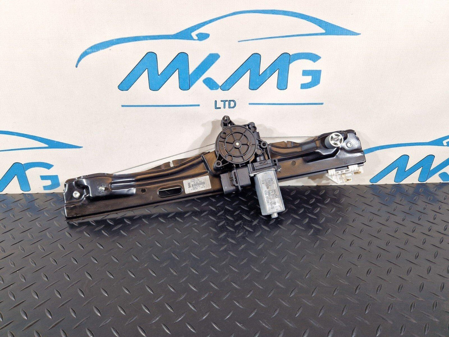 16-22 BMW X1 F48 GENUINE OEM REAR RIGHT O/S WINDOW REGULATOR & MOTOR 7349512
