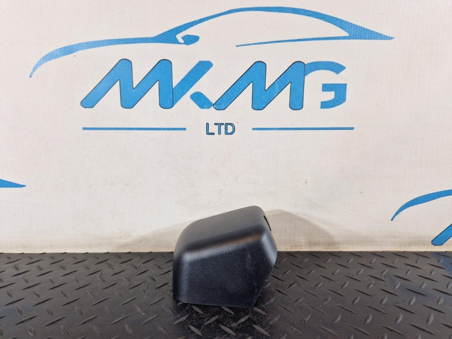 19-ON RANGE ROVER EVOQUE L551 GENUINE REAR VIEW MIRROR TRIM COVER K8D2-17D737-CA