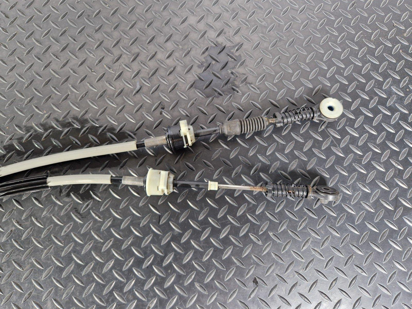 14-20 MERCEDES BENZ GLA 200 X156 GEAR SELECTOR CABLE LINKAGE A1763600373