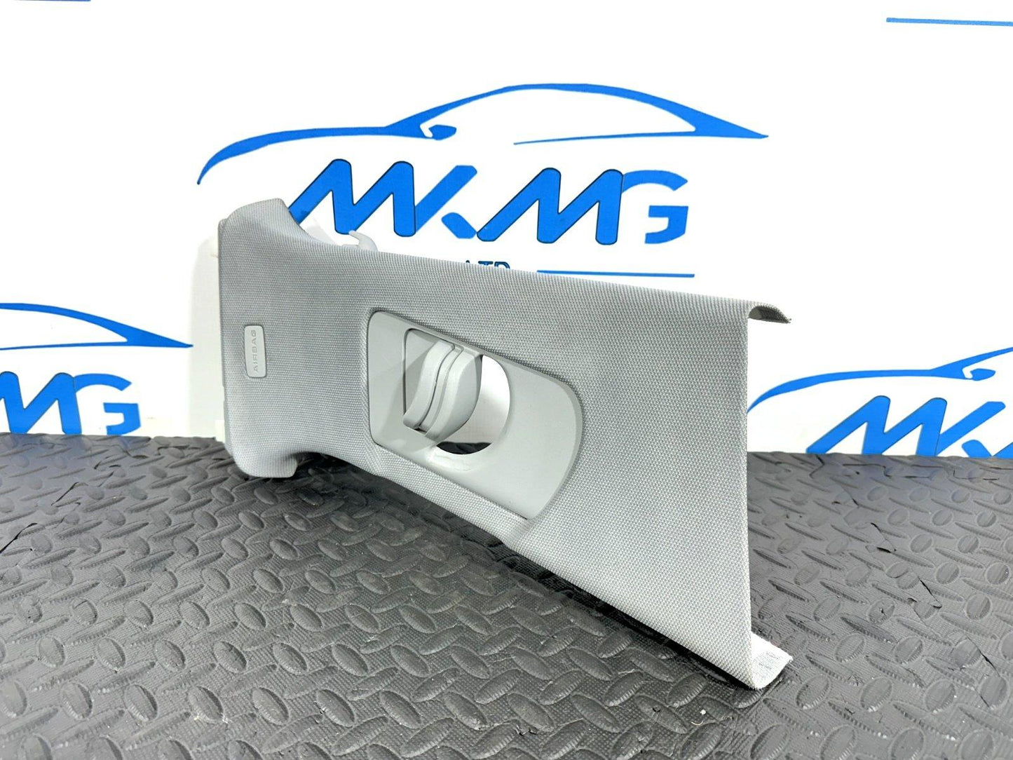 16-19 AUDI A4 B9 GENUINE RIGHT DRIVER SIDE B-PILLAR TRIM COVER 8W0867244E