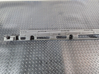 11-19 MERCEDES BENZ ML W166 OEM LEFT SIDE SKIRT HOLDER BRACKET A1666980127