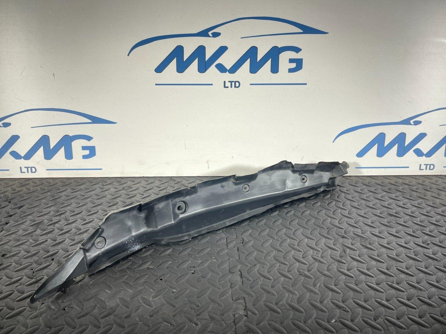 12-18 MERCEDES A-CLASS W176 GENUINE OSF WING FENDER INSULATION COVER A1768890100