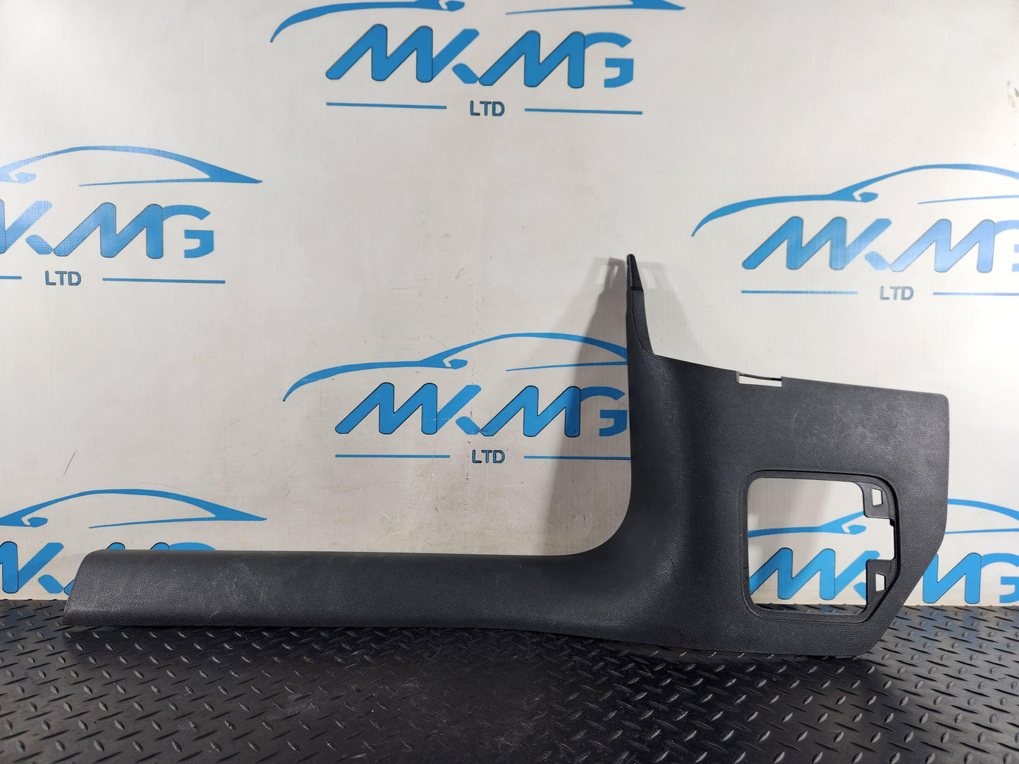 Audi A4 B9 Genuine Front Left Side Lower Plastic Trim Panel 8W2867271A