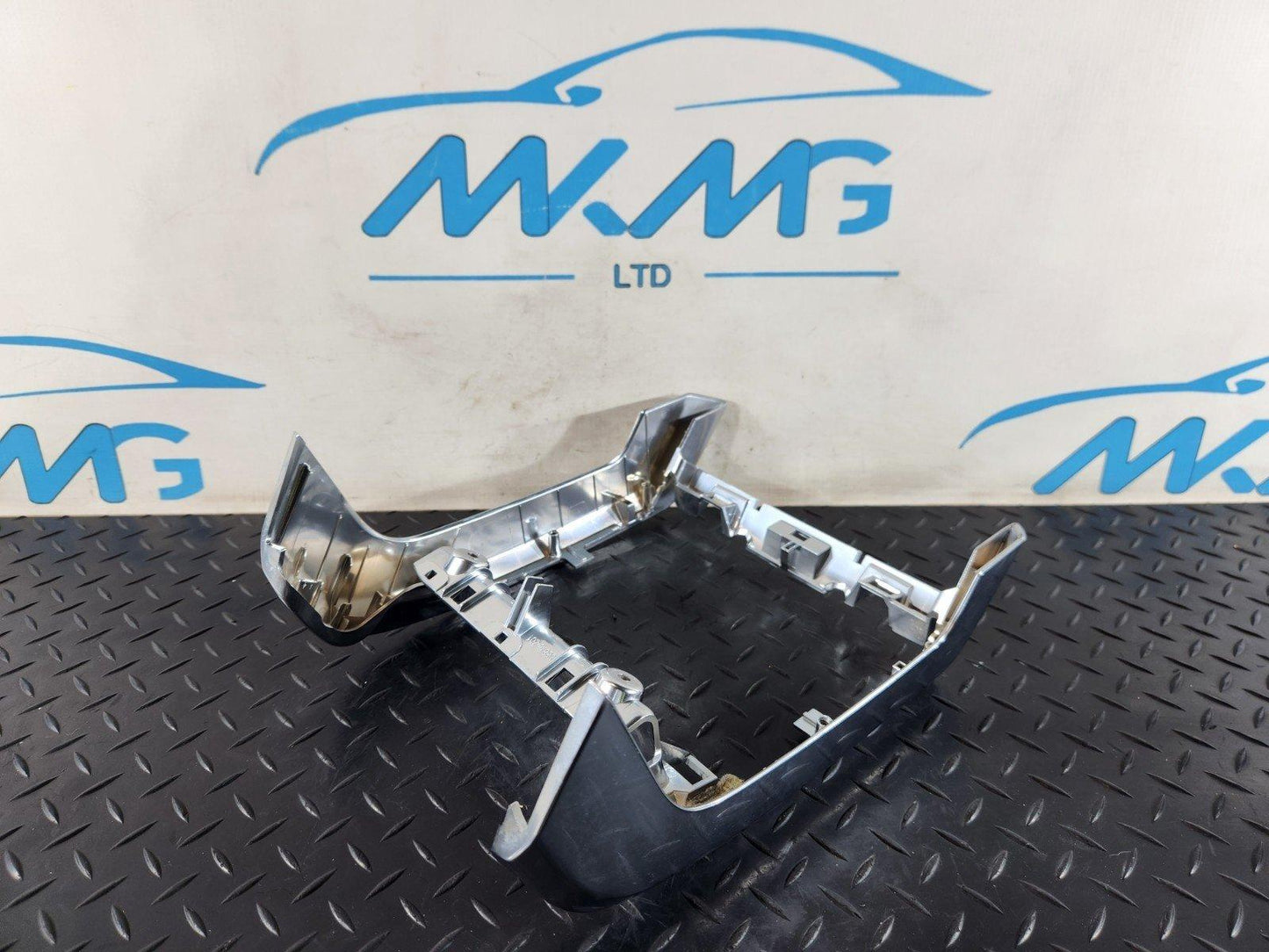 13-23 RANGE ROVER SPORT L494 REAR HEATER CHROME TRIM FINISHER - DK62-67448-A