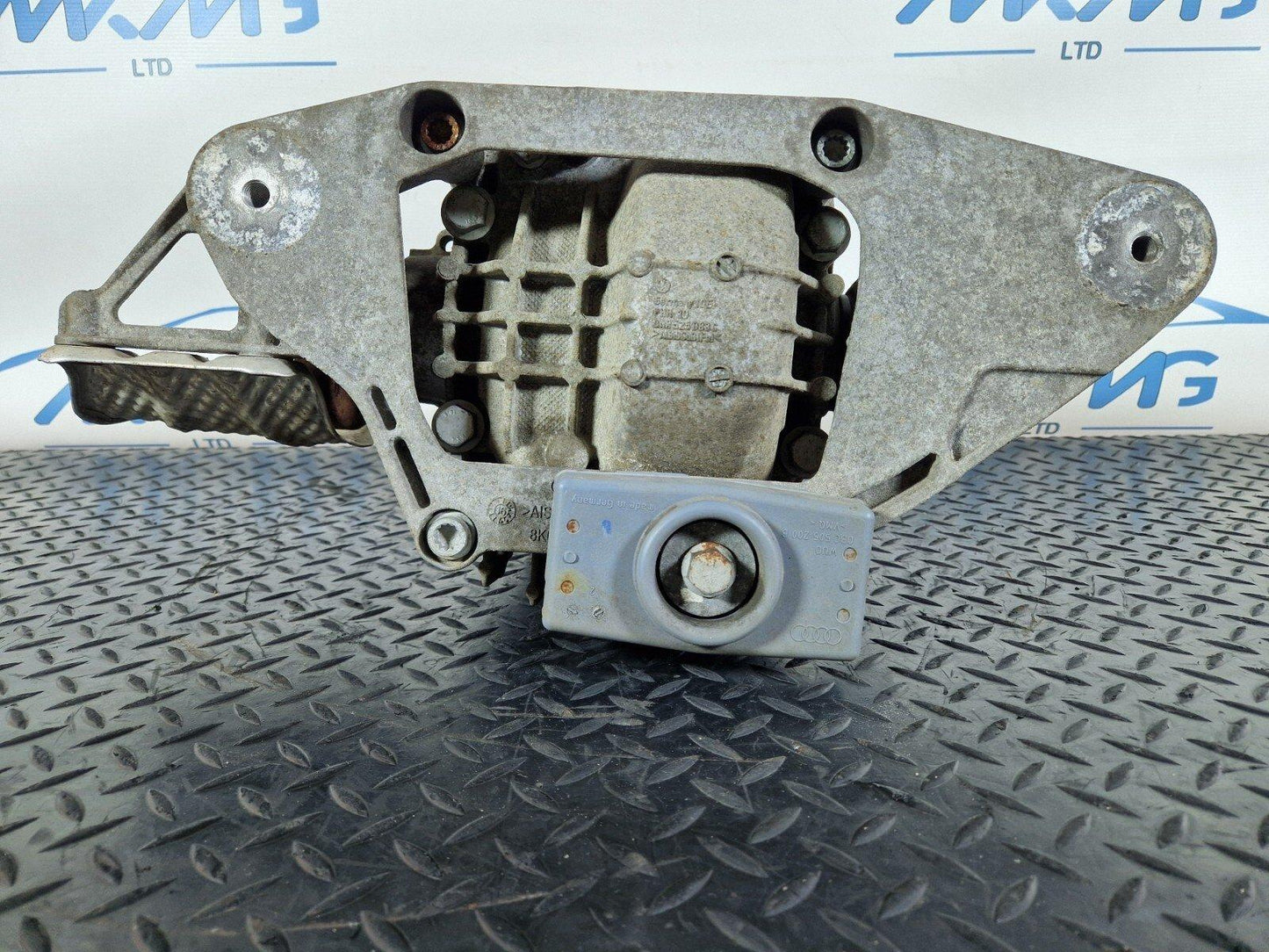 12-17 AUDI Q5 8R GENUINE OEM REAR DIFF DIFFERENTIAL OAR525083C OAR525053E