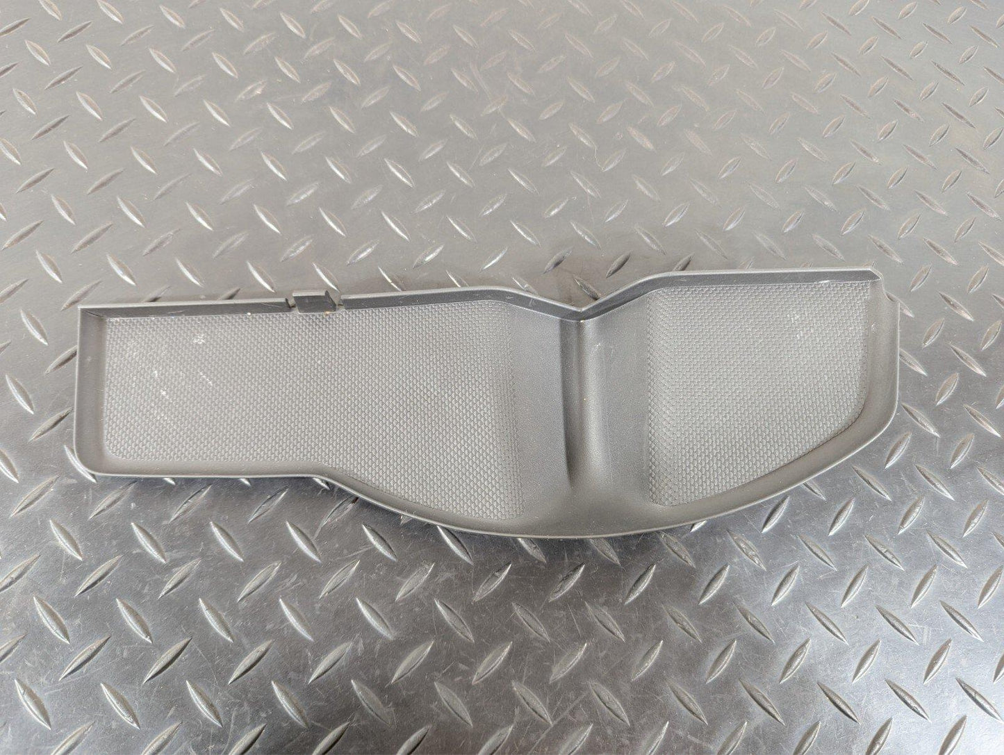 16-19 AUDI A4 B9 S-LINE RIGHT FRONT DOOR PANEL STORAGE RUBBER INSERT 8W0868134