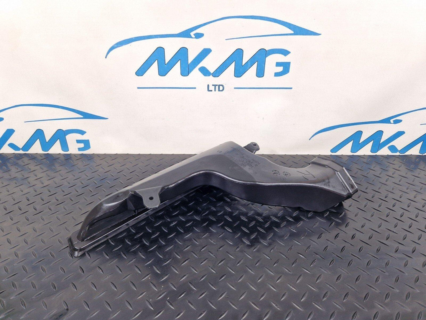2018-ON MERCEDES BENZ SPRINTER W907 W910 OEM DASHBOARD AIR DUCT A9078304801