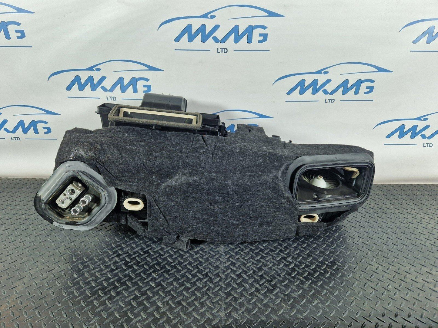 14-21 MERCEDES C-CLASS W205 INTERIOR HEATER MATRIX CORE & A/C CONTROL MODULE