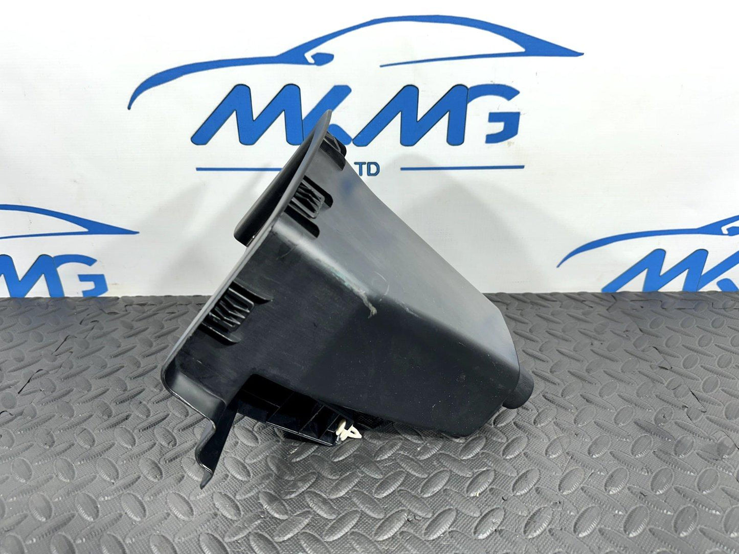 14-21 BMW 2 SERIES GRAN TOURER GENUINE F46 REAR RIGHT BOOT STORAGE BOX 7327034