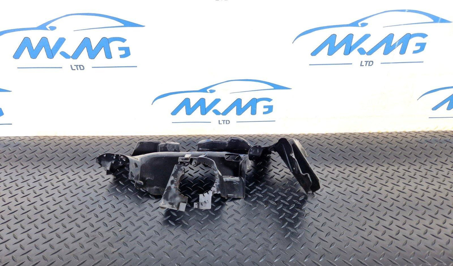 14-21 MERCEDES-BENZ C250D W205 FRONT CENTER RIGHT SOUND INSULATION A2055240225