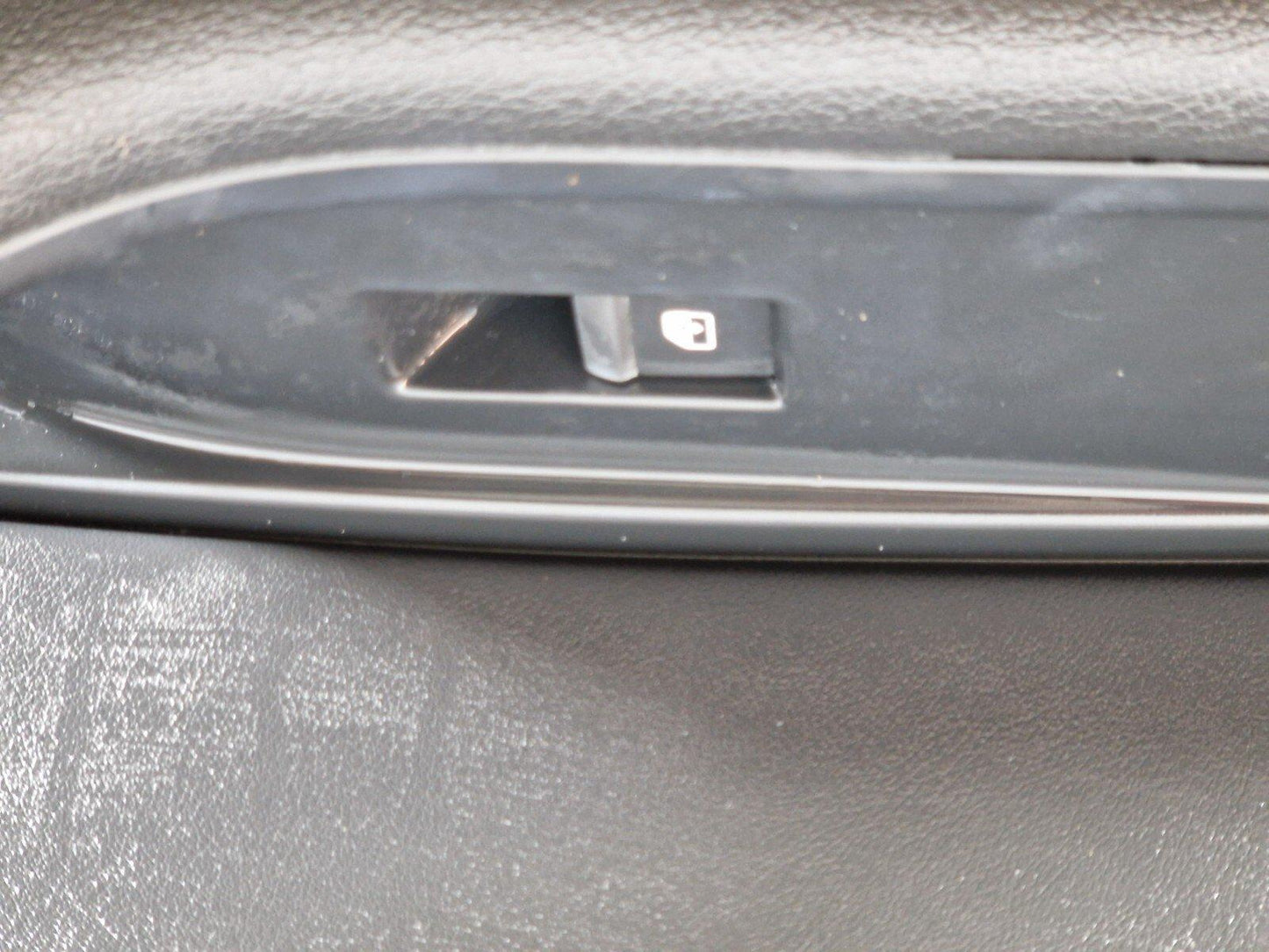 16-19 AUDI A4 B9 S-LINE GENUINE FRONT PASSENGER SIDE DOOR CARD PANEL 8W0867133