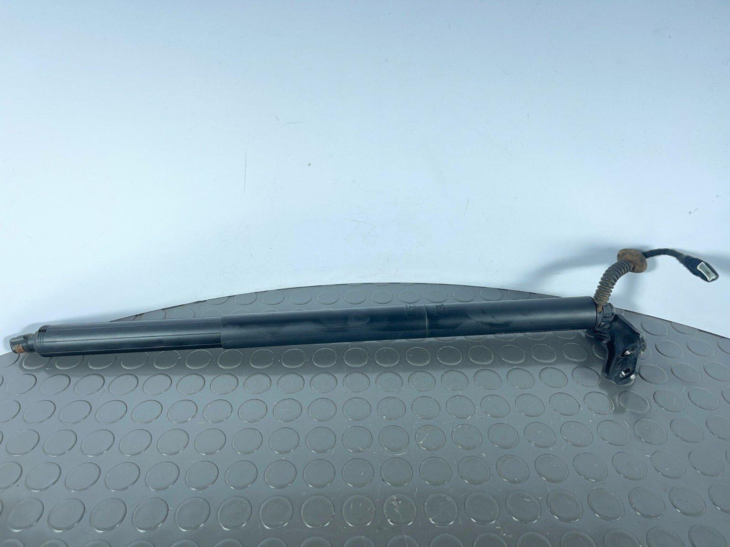 14-21 BMW 2 SERIES GRAN TOURER F45 F46 GENUINE OSR TAILGATE BOOT STRUT 7365979