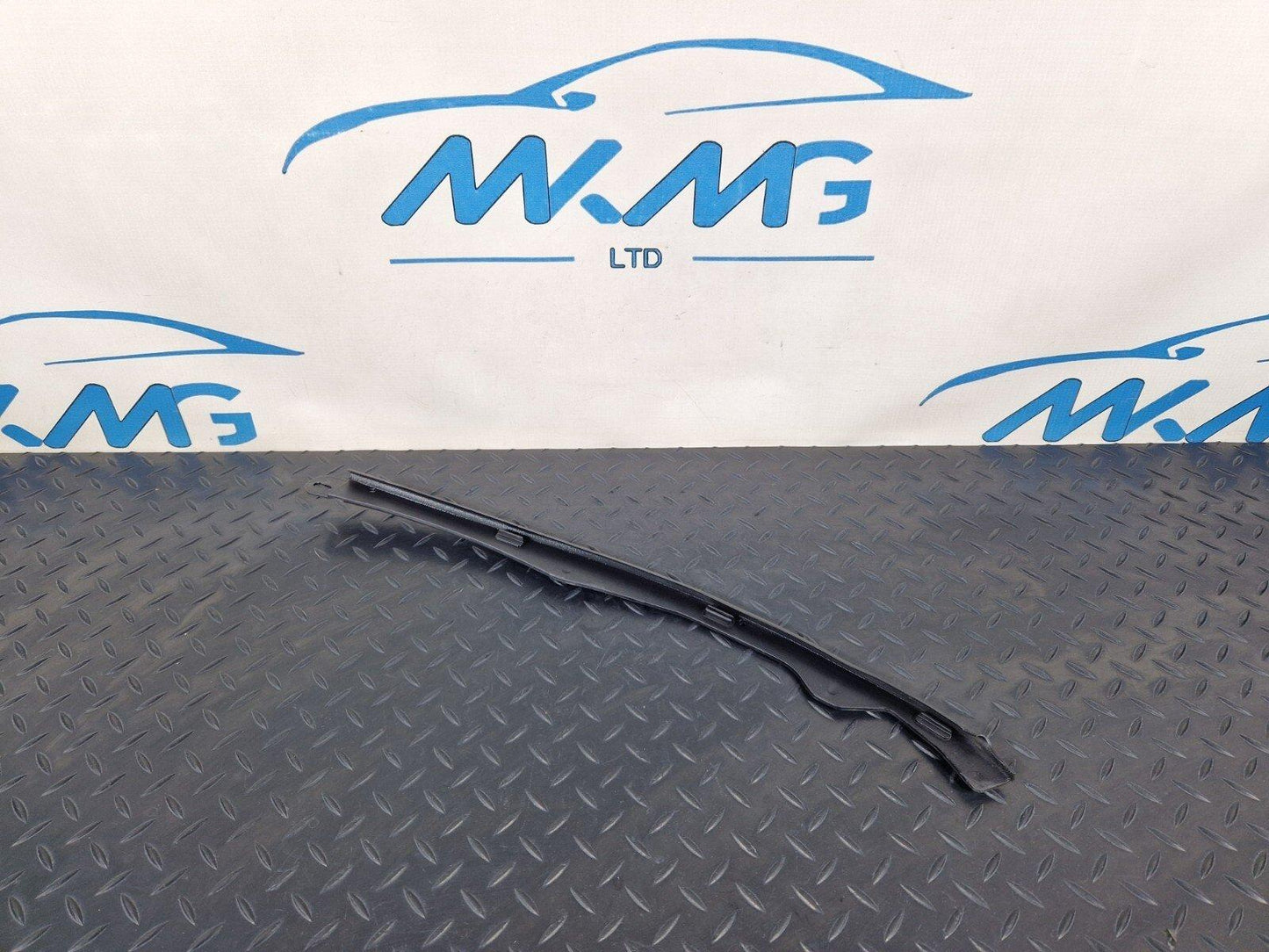 16-19 AUDI A4 B9 FRONT BONNET HOOD LEFT PROTECTION 8W0823125