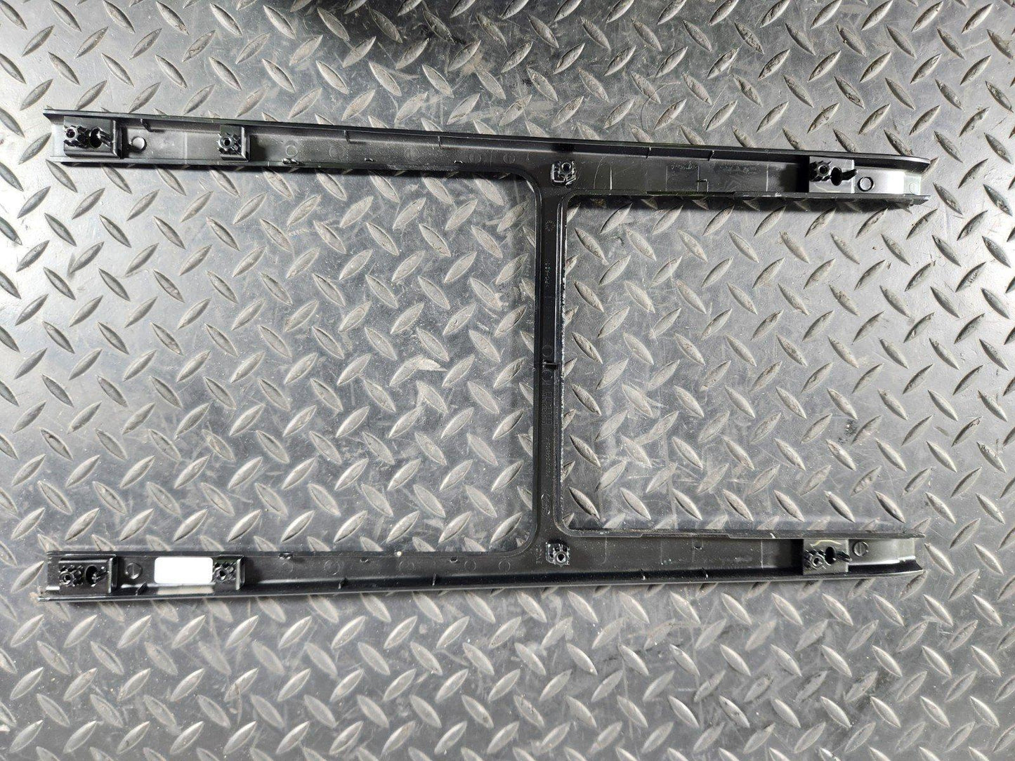 19-ON RANGE ROVER EVOQUE L551 GENUINE CONSOLE TRIM K8D2044E06A