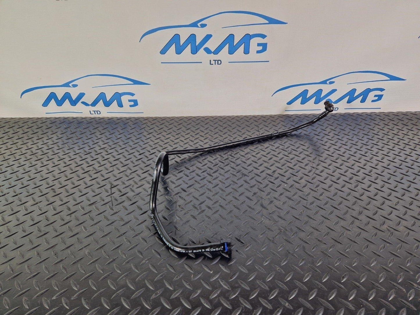 18-ON MERCEDES BENZ A CLASS W177 GENUINE OEM BRAKE SERVO PIPE A1774306600