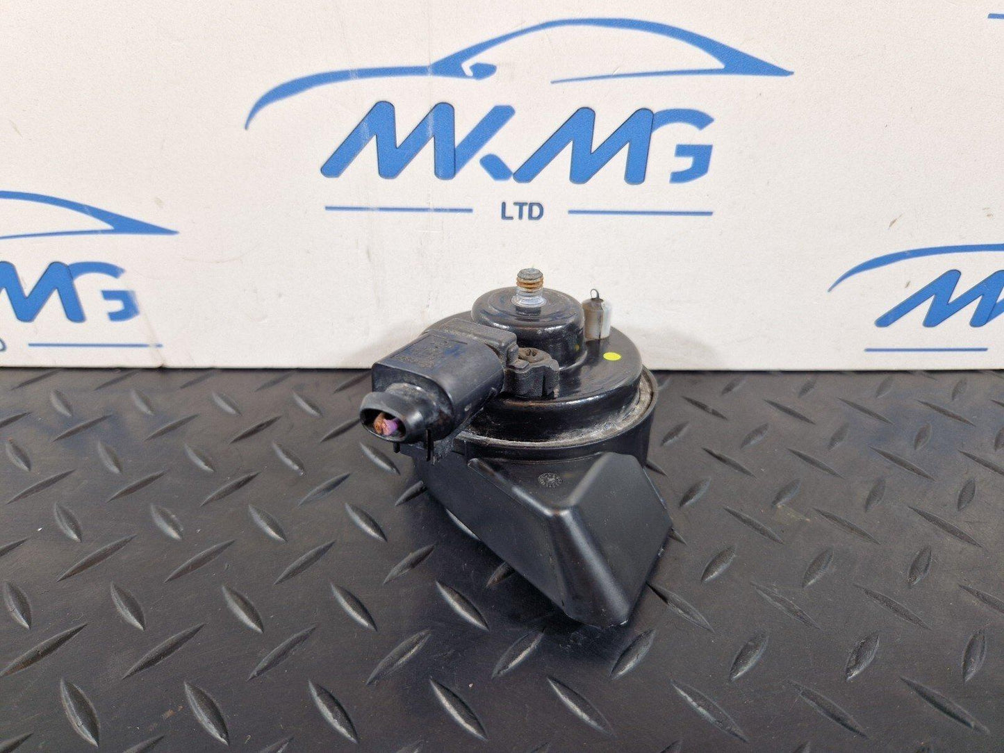 10-15 AUDI Q7 4L LOW TONE HORN SIREN SIGNAL 4L0951221A