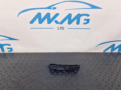 15-18 AUDI A7 4G OEM FRONT RIGHT SIDE SIDESKIRT HOLDER 4G8853922D