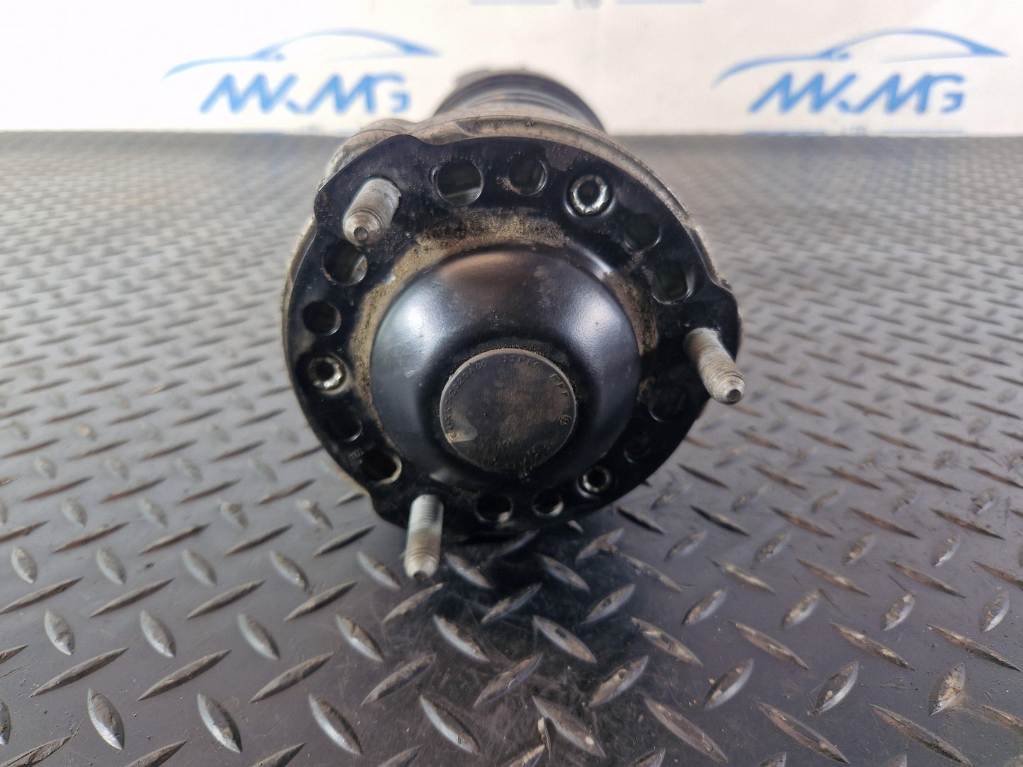 10-18 Volkswagen Touareg 7P Front Left Shock Absorber 7P6413031