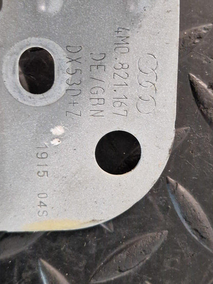 16-20 AUDI Q7 4M GENUINE FRONT LEFT N/S/F WING FENDER BRACKET HOLDER 4M0821167A
