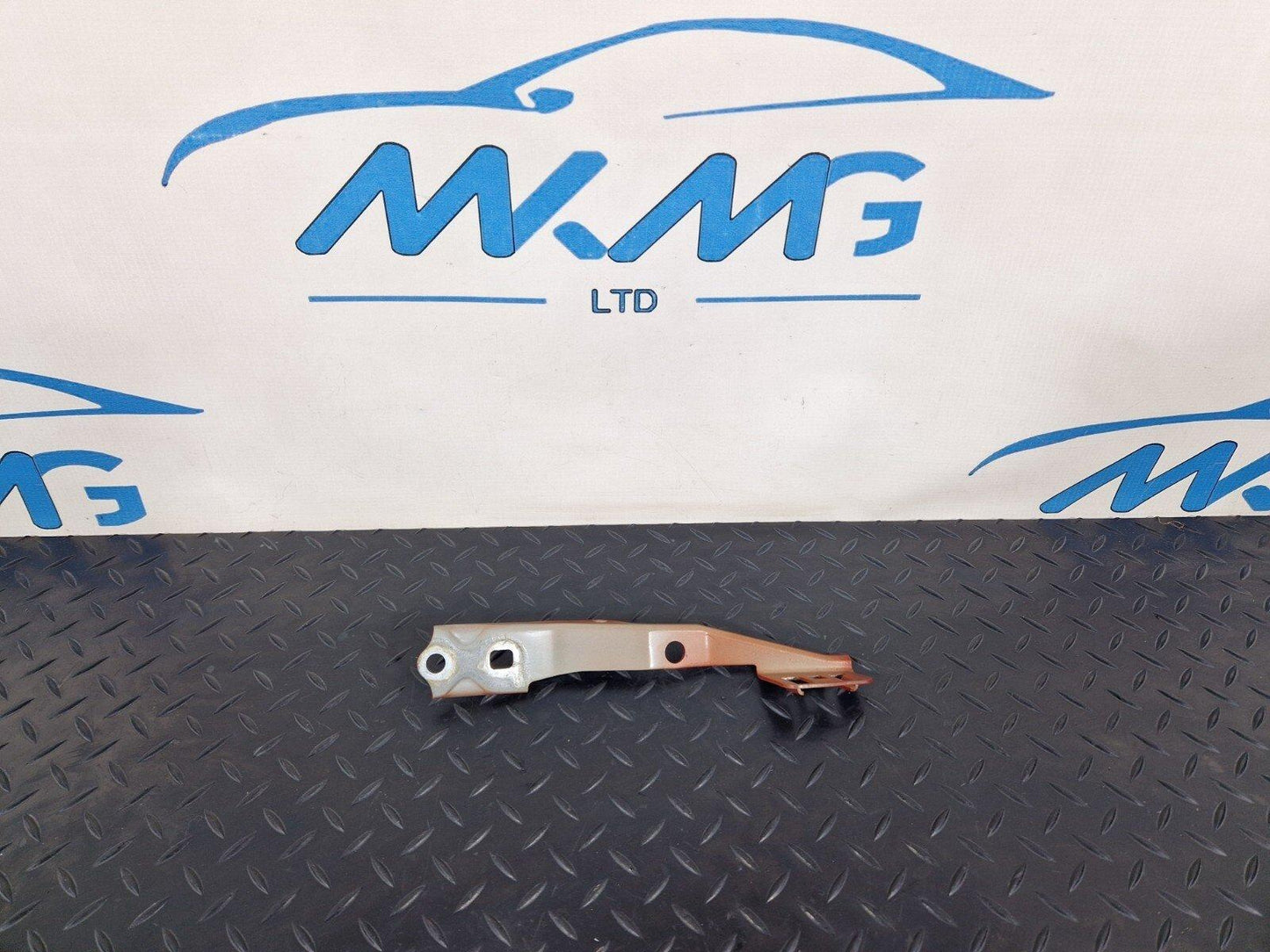 14-21 BMW 2 SERIES GRAN TOURER F45 F46 RIGHT SIDE BONNET STRUT HOLDER 7300532