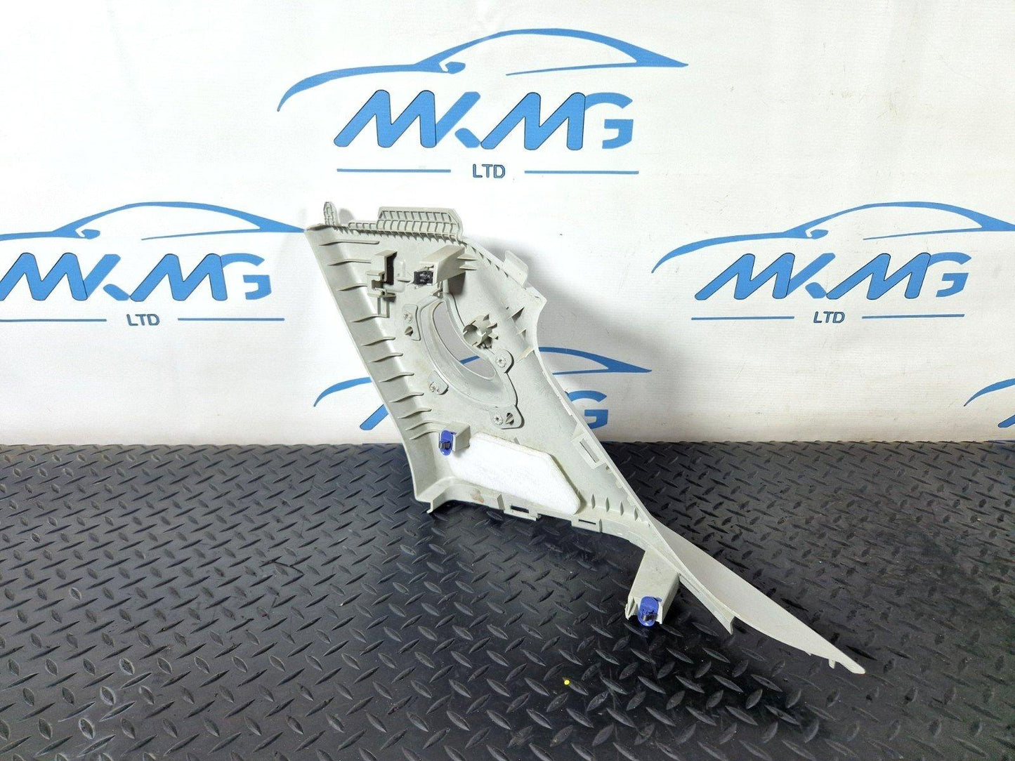 14-19 LAND ROVER L550 DISCOVERY OEM N/S PASSENGER C PILLAR TRIM FK72519A97BE8LBM
