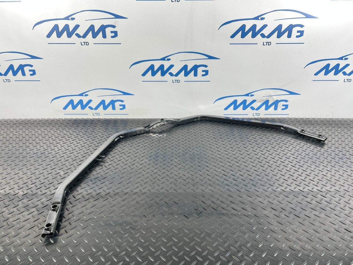 14-21 MERCEDES BENZ C350e W205 GENUINE REAR SUSPENSION STRUT BRACE A2056102202