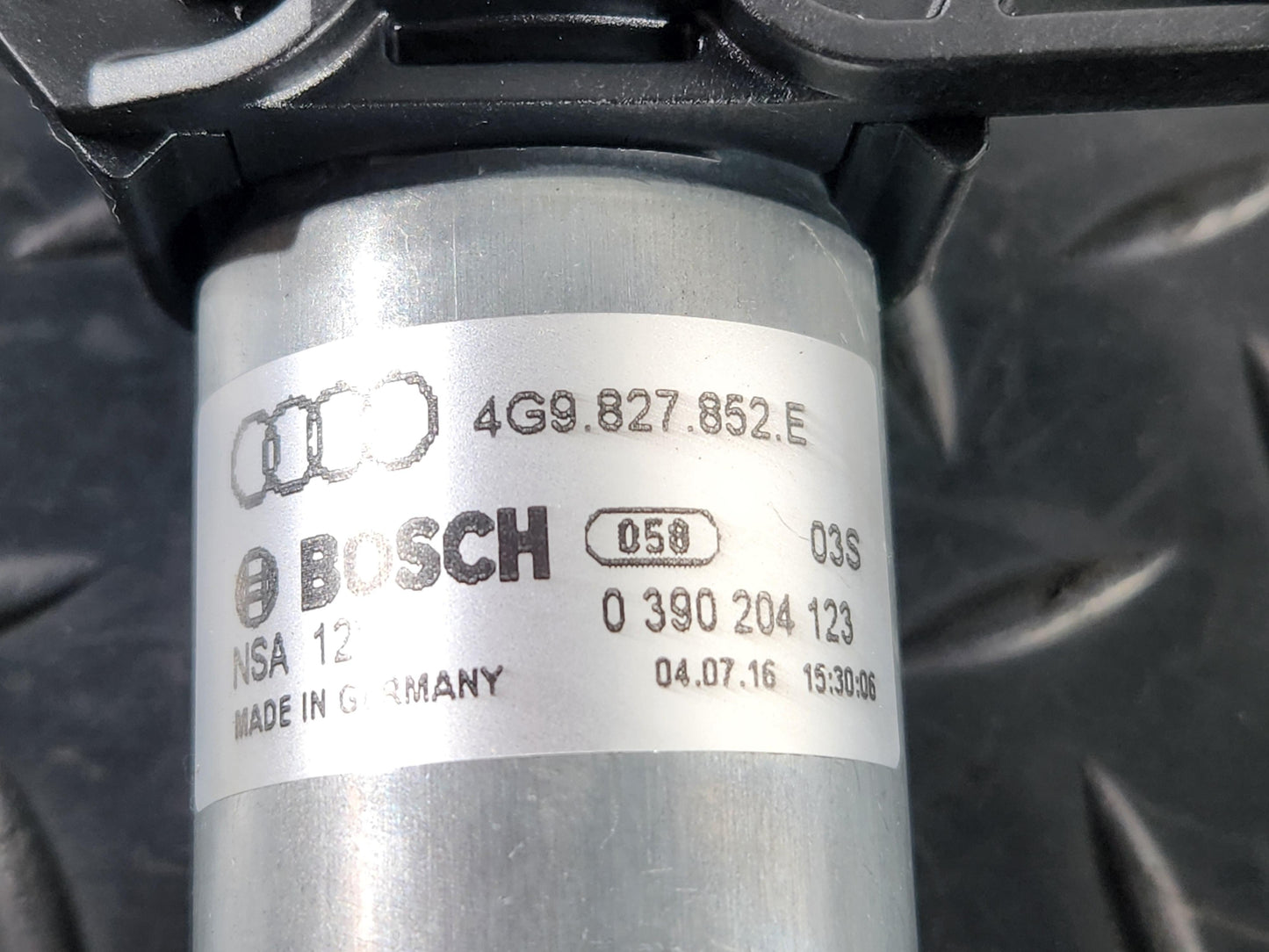 Audi A6 Allroad C7 RIGHT REAR ELECTRIC TAILGATE MOTOR 4G9827852E