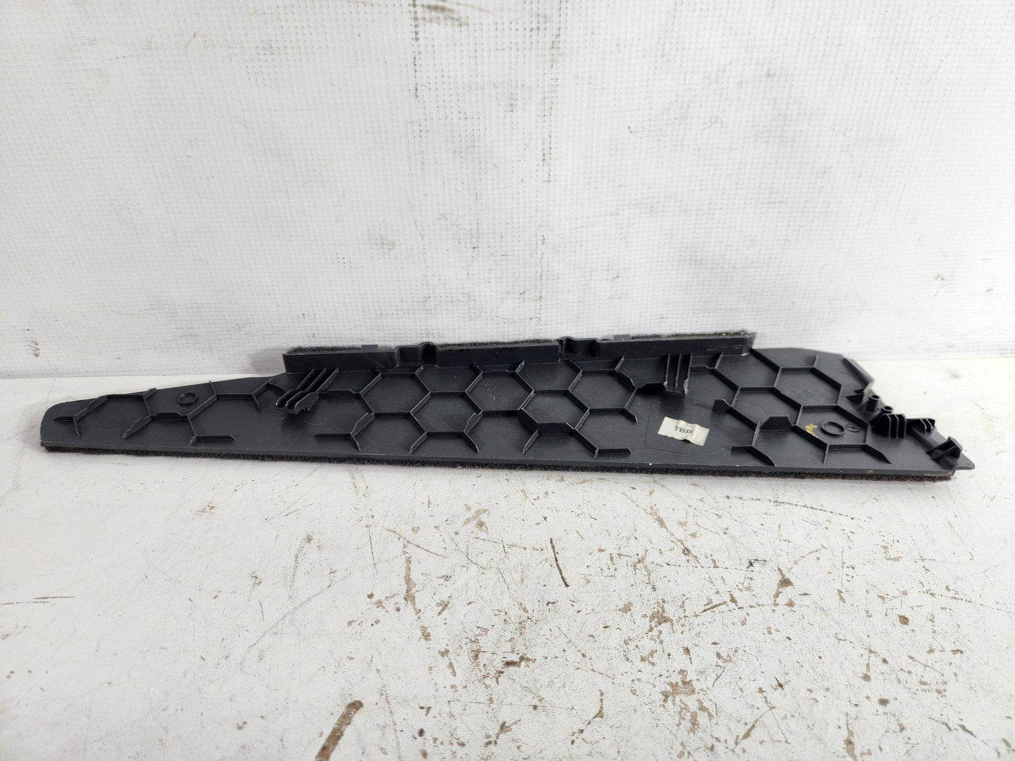 Audi Q7 4L Genuine Front Left N/S Interior Seat Lower Panel Cover 4L0881471