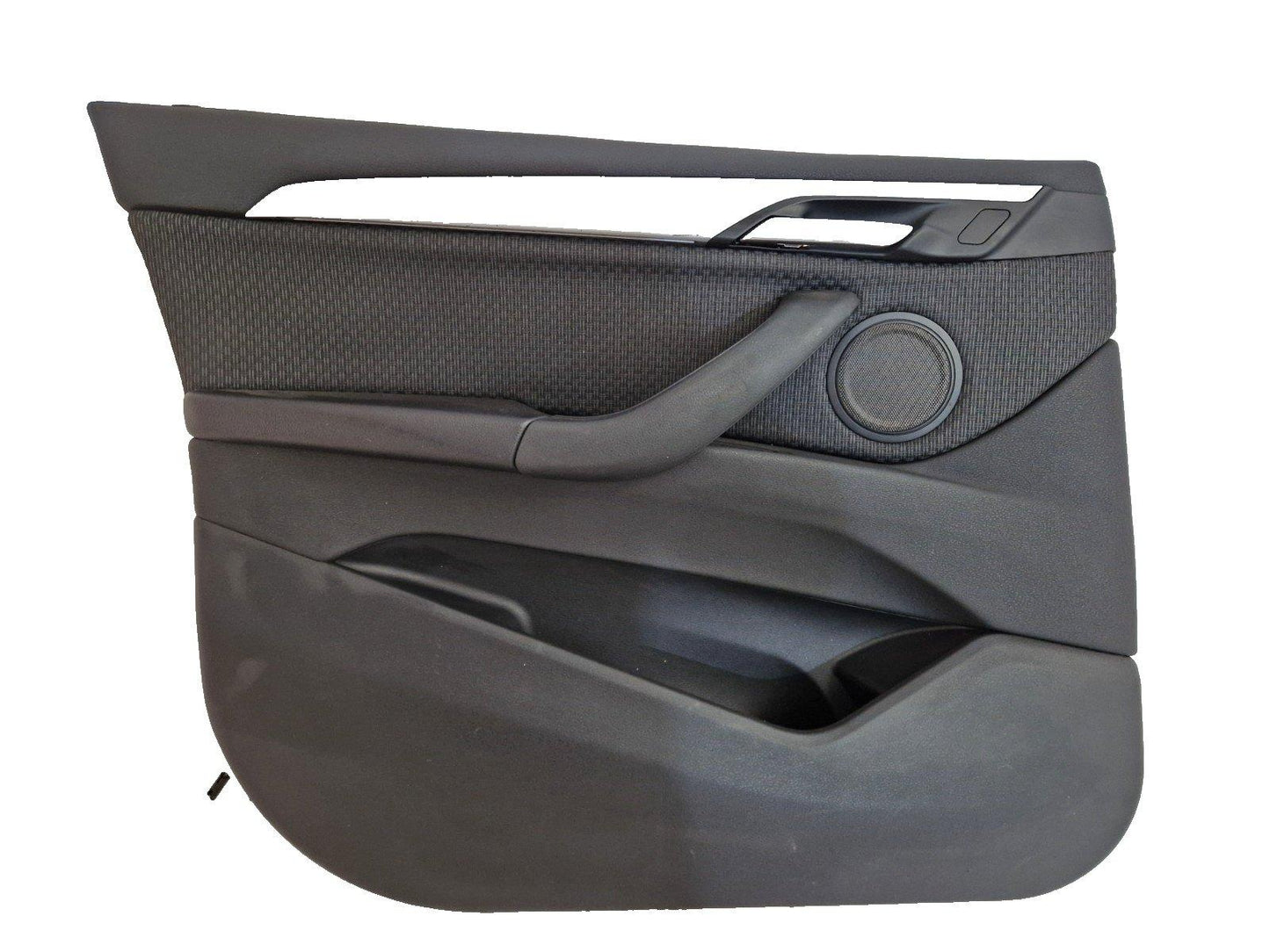 16-22 BMW X1 F48 FRONT PASSENGER SIDE DOOR CARD PANEL IN BLACK
