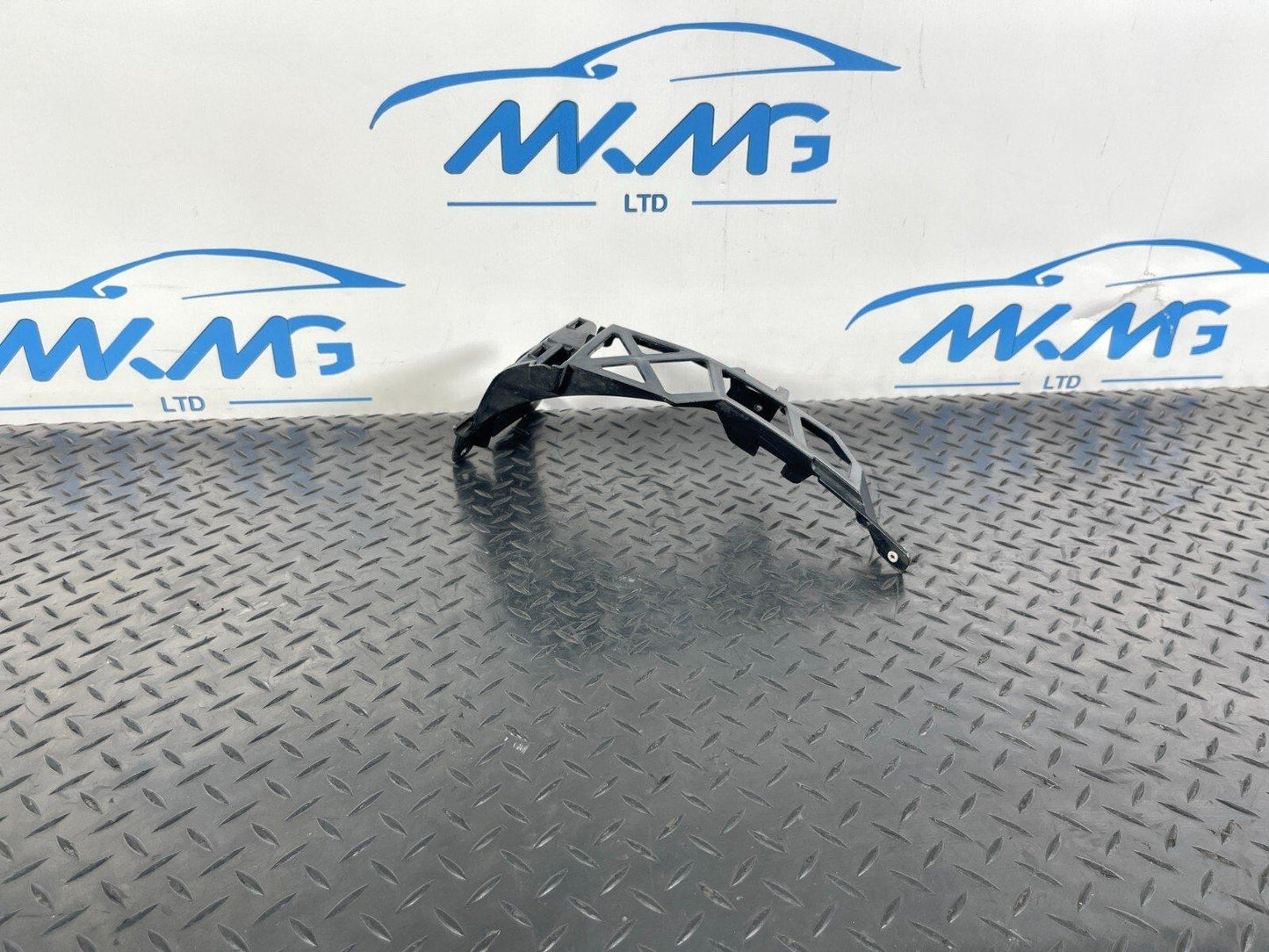 2018 -On MERCEDES A CLASS W177 RIGHT DRIVER SIDE REAR BUMPER BRACKET A1778853001