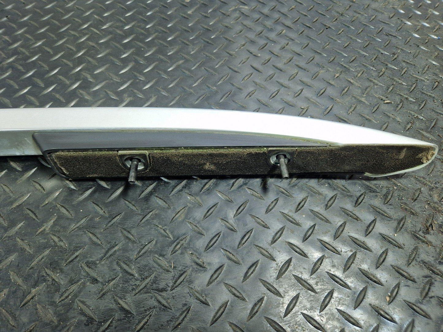 10-18 VW TOUAREG 7P GENUINE RIGHT DRIVER SIDE CHROME ROOF RAIL RACK 7P6860044B