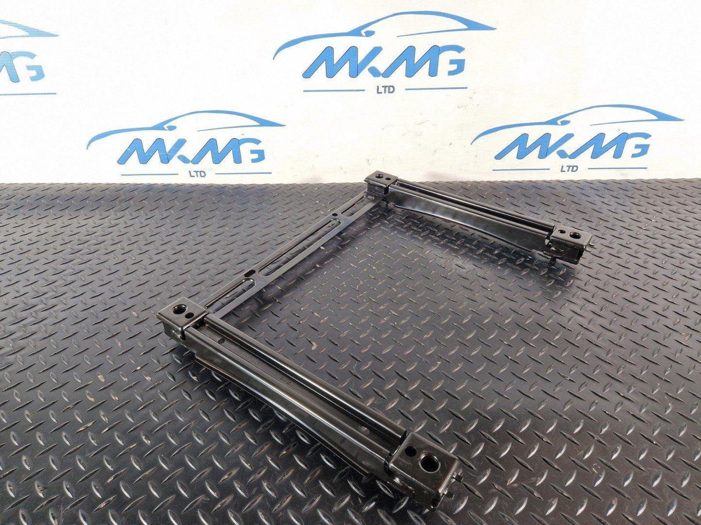 16-20 AUDI Q7 4M GENUINE FRONT SEAT FRAME BRACKET FITS LEFT & RIGHT 4M0881677A