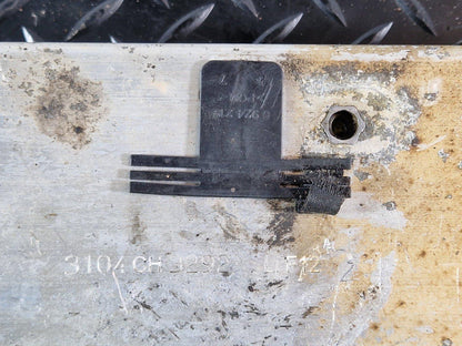 BMW 2 SERIES F22 GENUINE BRACKET 6924219