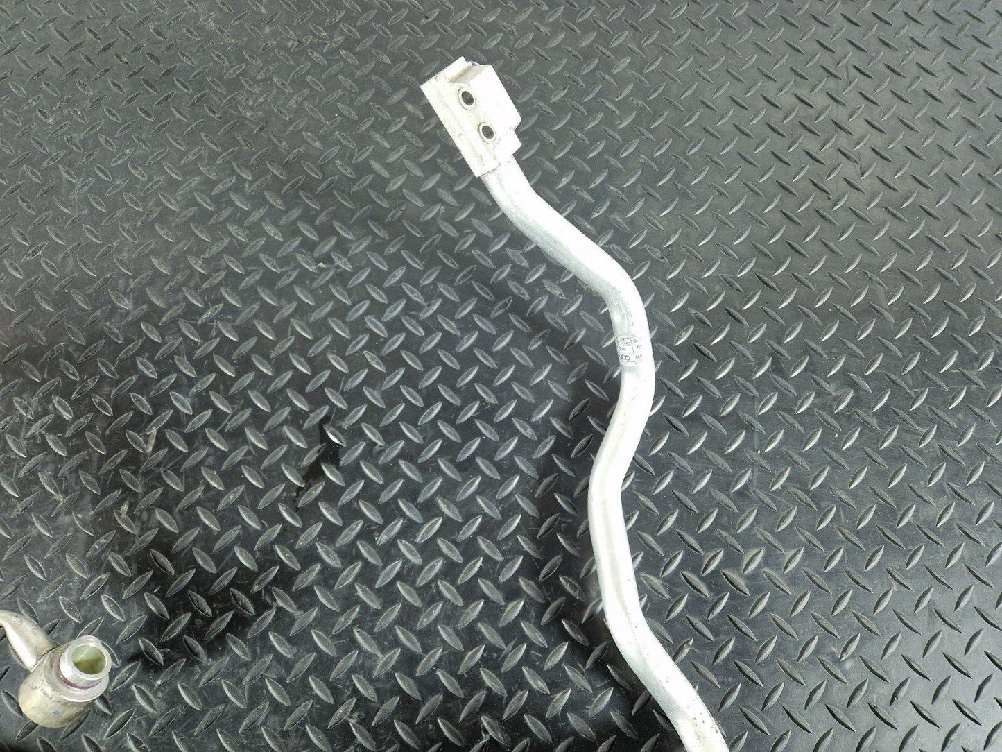 12-17 AUDI S5 CONVERTIBLE AIRCON PIPE HOSE 3.0TFSI CGW 8K0260707AF