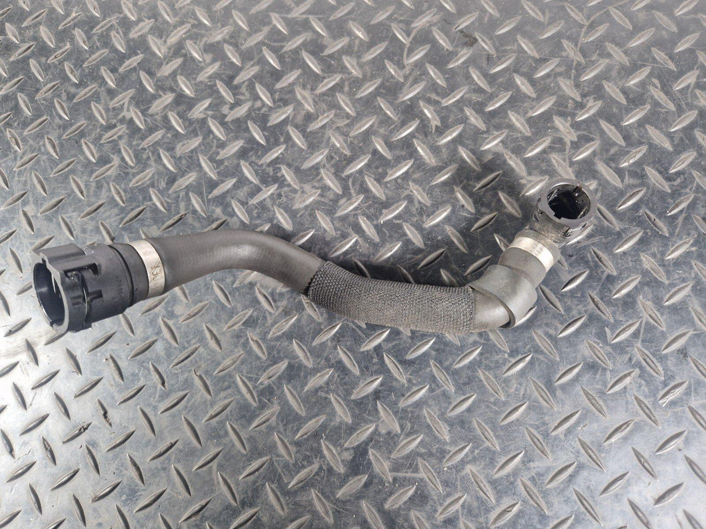 19-ON MERCEDES BENZ A CLASS EQ W177 WATER COOLANT PIPE A1775010502