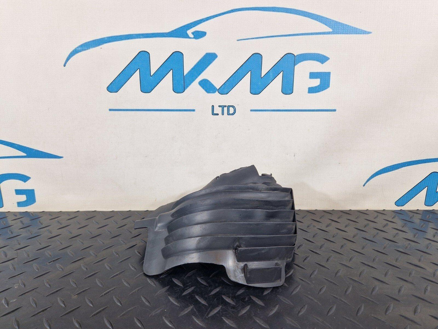 12-18 AUDI A6 C7 GENUINE OEM REAR LEFT SPRING RUBBER COVER GUARD 8R0511539D