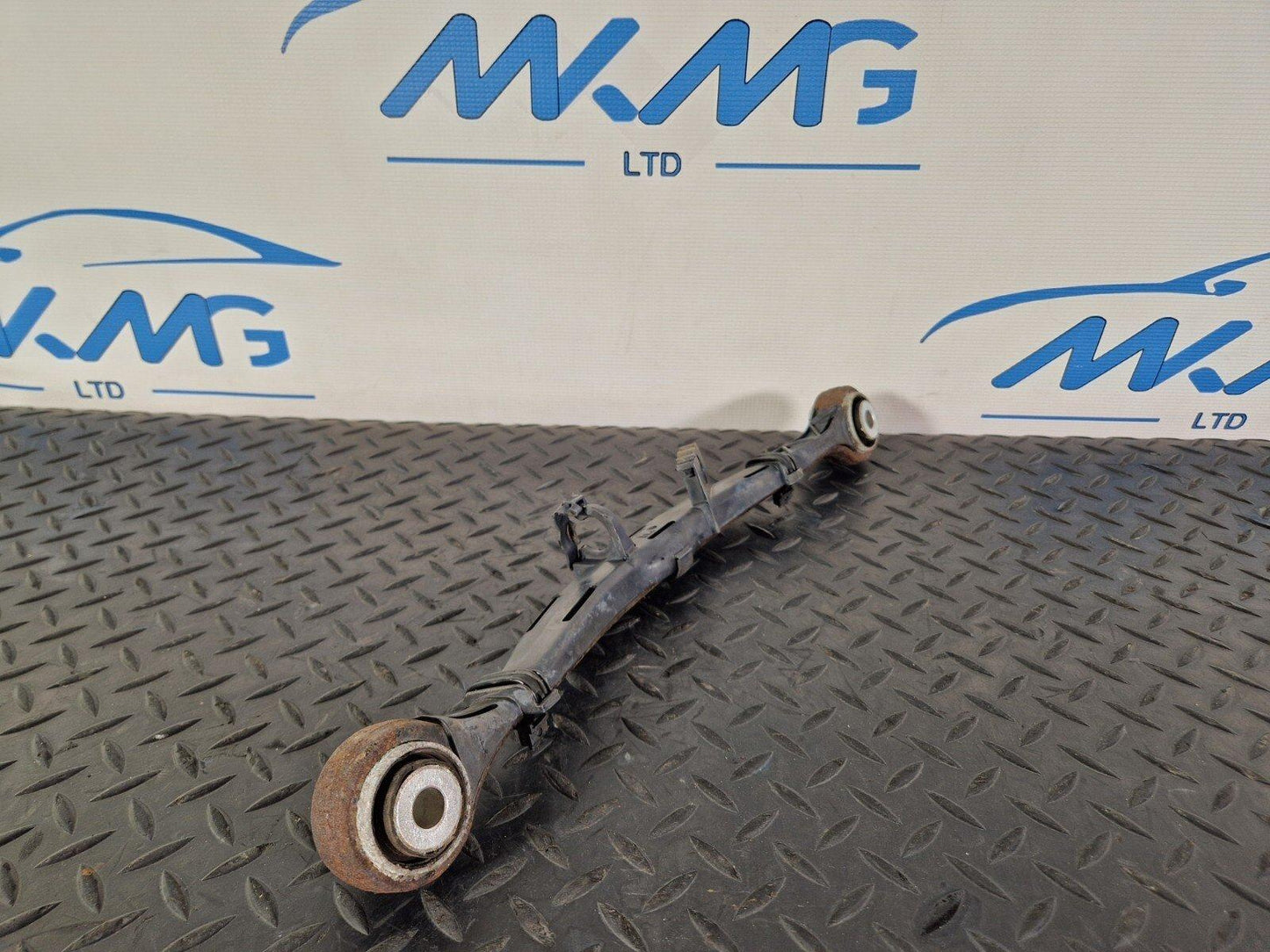 11-19 MERCEDES BENZ ML W166 GENUINE REAR RIGHT CONTROL ARM A1664230823
