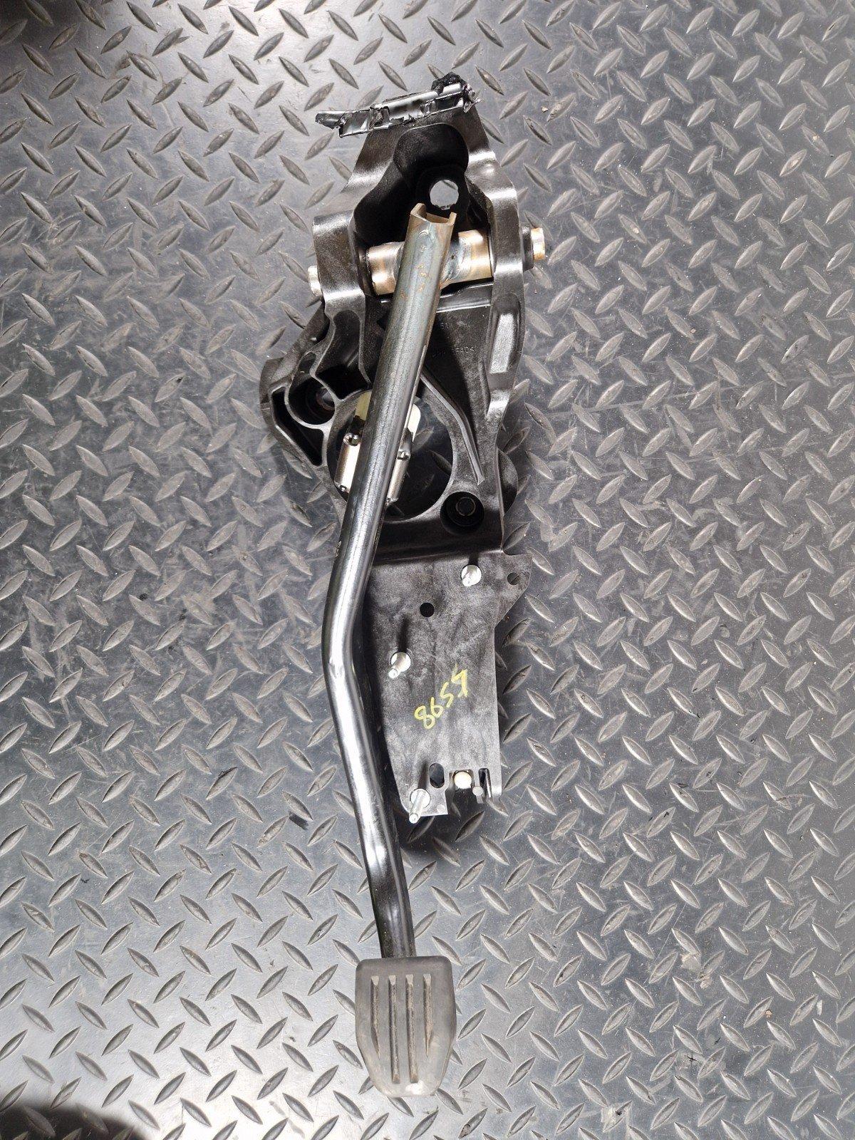 19-ON RANGE ROVER EVOQUE L551 BRAKE PEDAL M8D22D094BC
