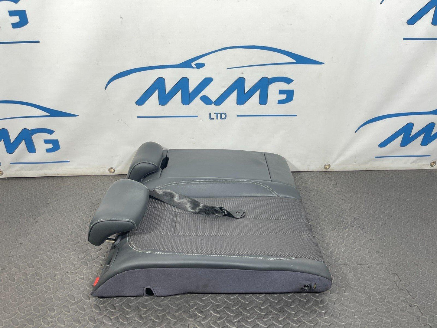 16-19 AUDI A4 B9 S-LINE REAR RIGHT DRIVER SIDE HALF LEATHER BACKREST SEAT BLACK