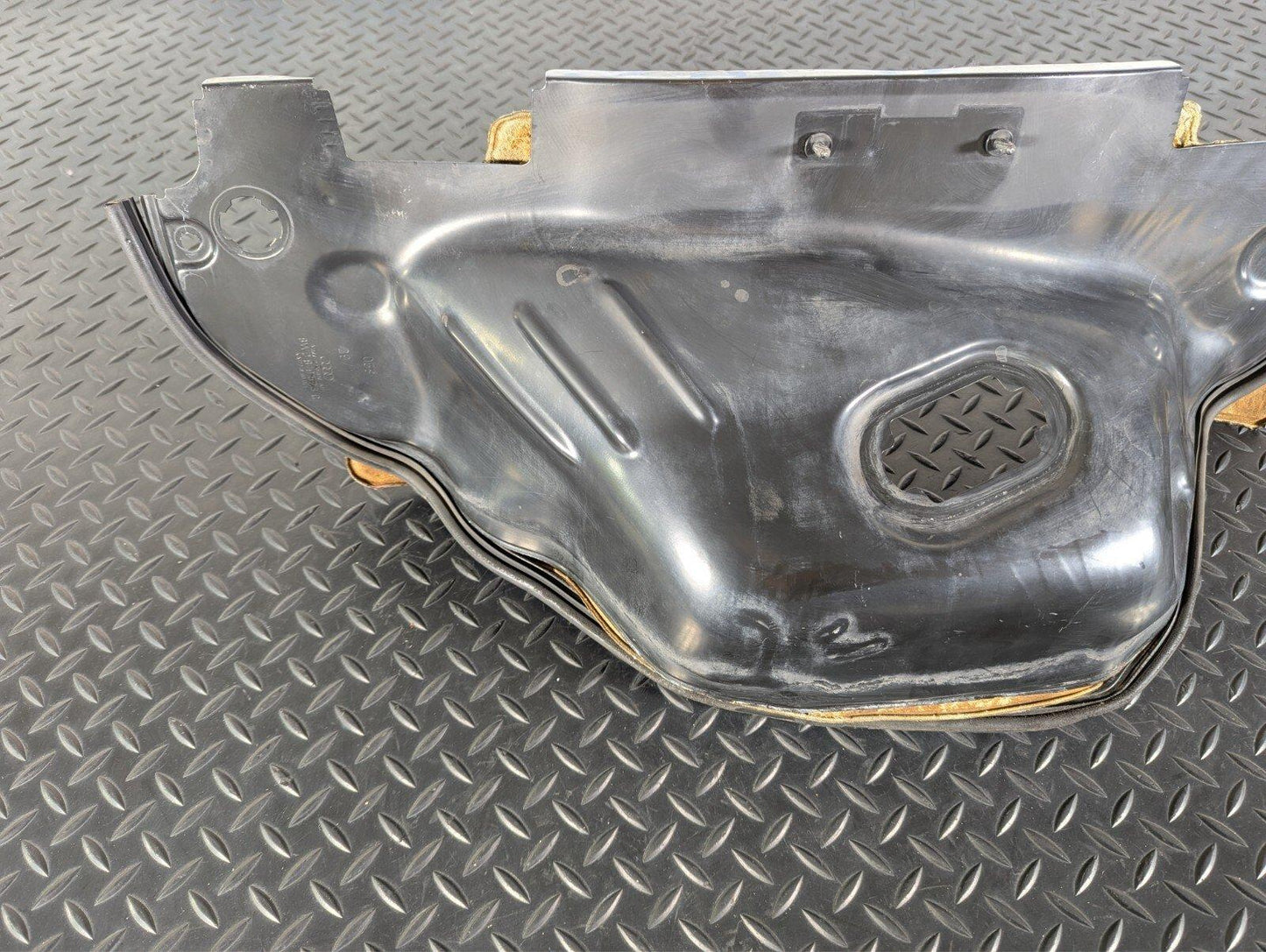 16-19 AUDI A4 B9 GENUINE OEM BULKHEAD FIREWALL HEAT PROTECTION SHIELD 8W0819523C